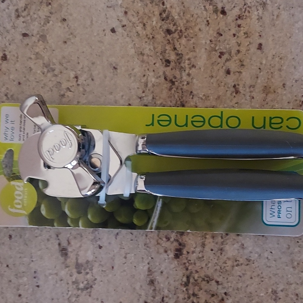 NEW- Food Network Soft Grip Can Opener. - Picture 2 of 3